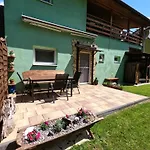 Apartament Zeleny Dom Pri Potoku *