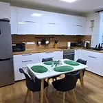 Zeleny Dom Pri Potoku Apartament