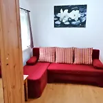 Zeleny Dom Pri Potoku Sklené Teplice