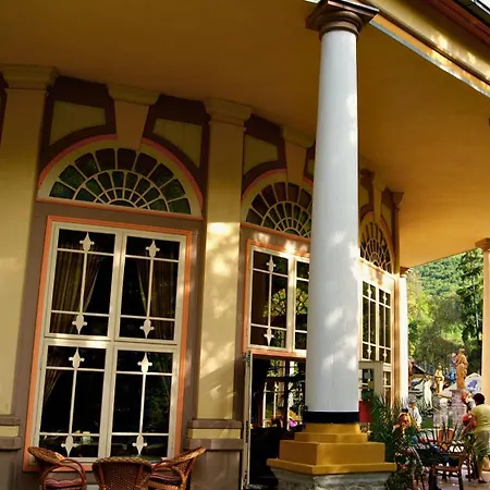 Zeleny Dom Pri Potoku