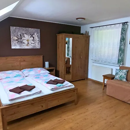 Apartament Zeleny Dom Pri Potoku